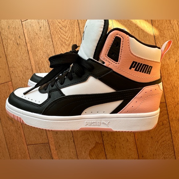 PUMA Rebound Joy - mid top sneakers women’s US 7 NWT - Picture 4 of 7